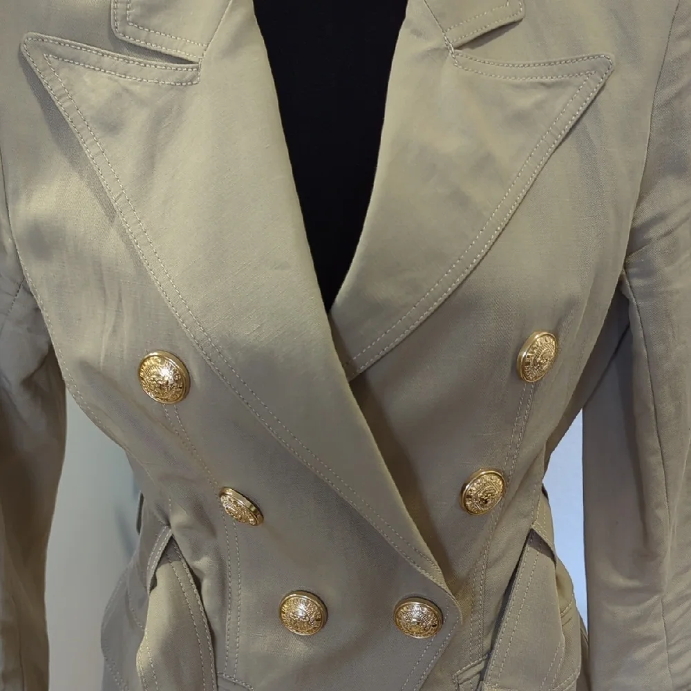 Balmain Beige Double-Breasted Trench Coat with Gold Buttons - Picture 5 of 7